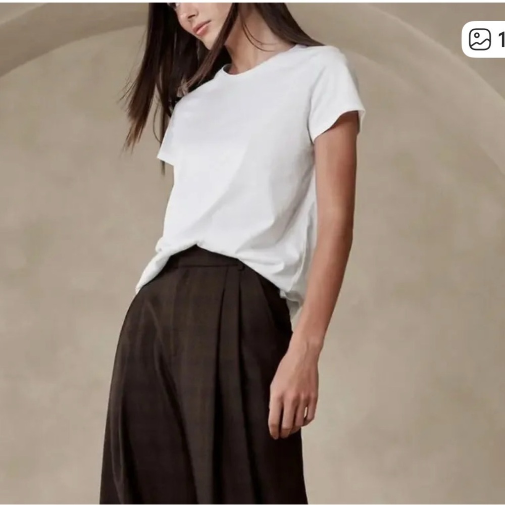Banana Republic White Short Sleeve Tee